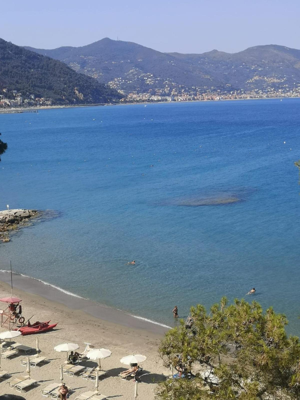 Spectacular Sea View - 3 Minutes Walk From The Sea Villa Laigueglia Bagian luar foto