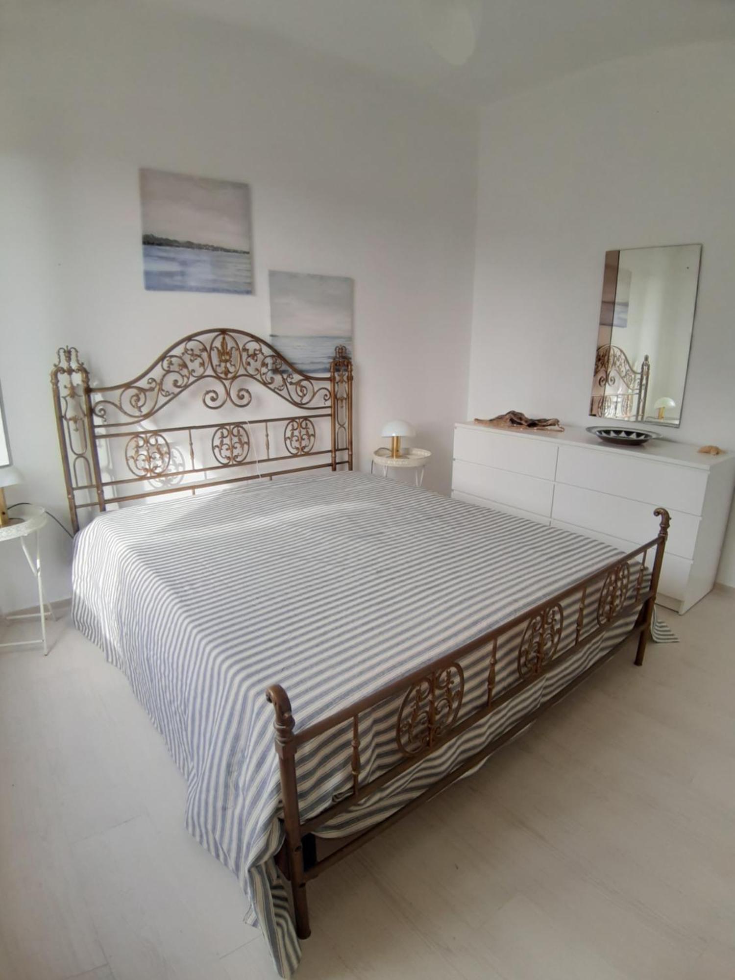 Spectacular Sea View - 3 Minutes Walk From The Sea Villa Laigueglia Bagian luar foto
