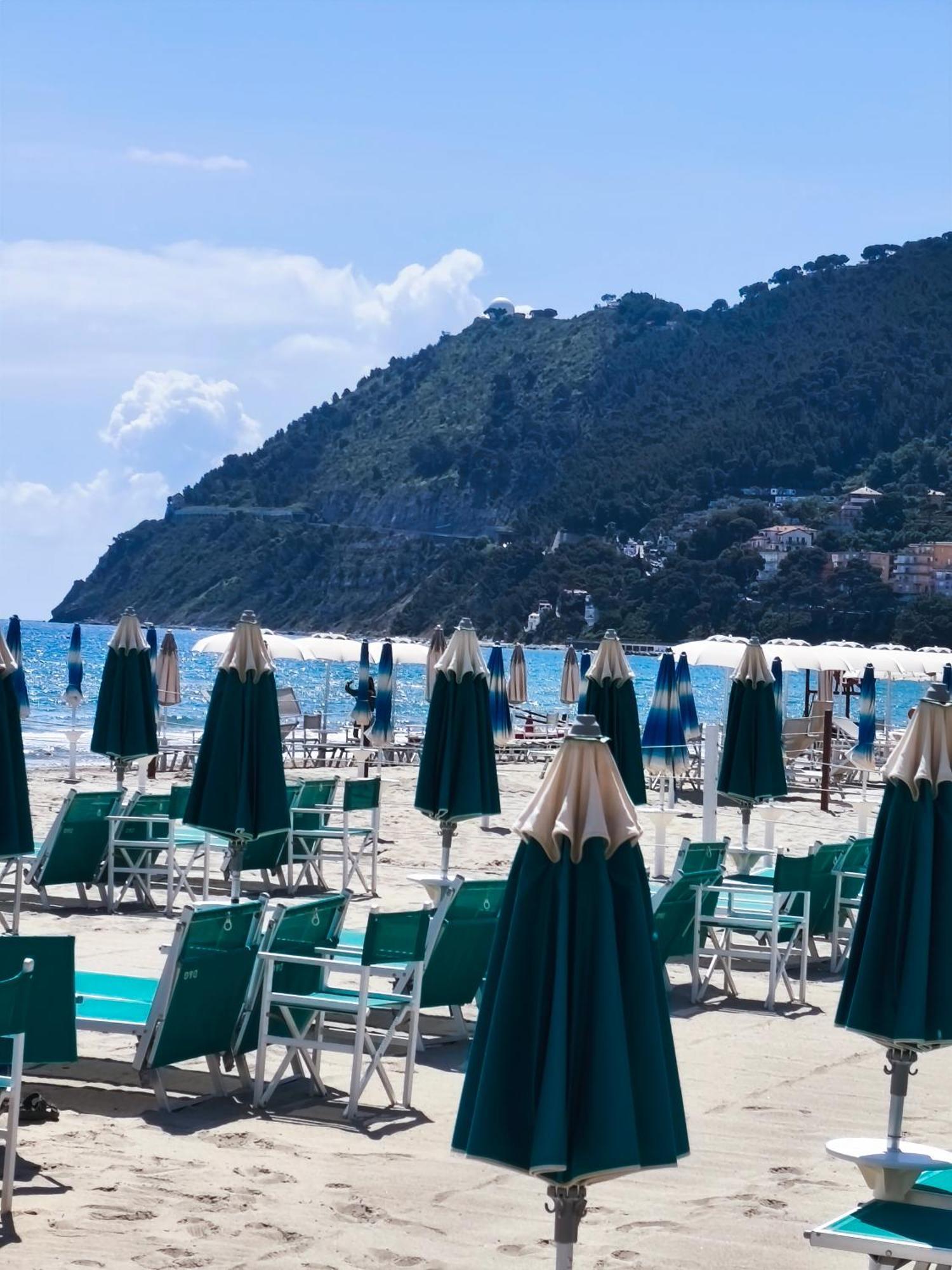 Spectacular Sea View - 3 Minutes Walk From The Sea Villa Laigueglia Bagian luar foto